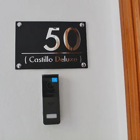 Homestay Castillo Deluxe