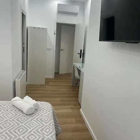 Castillo Deluxe Homestay