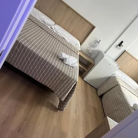 Castillo Deluxe Homestay *